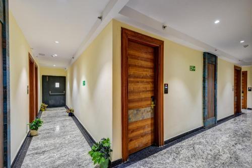 the ivy grand hotel in city centre delhi