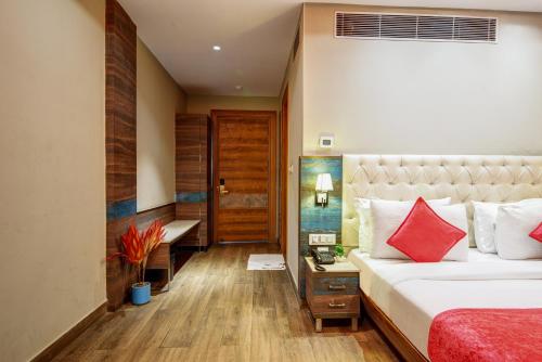 the ivy grand hotel in city centre delhi