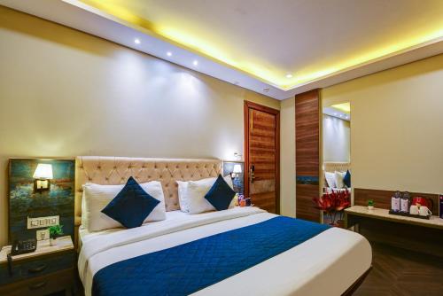 the ivy grand hotel in city centre delhi