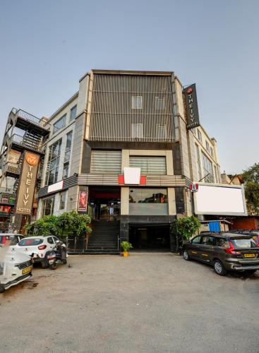 the ivy grand hotel in city centre delhi