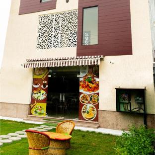 jagdambey hotel