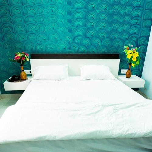 jagdambey hotel
