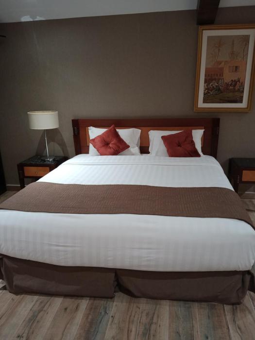 desert inn resort and camp