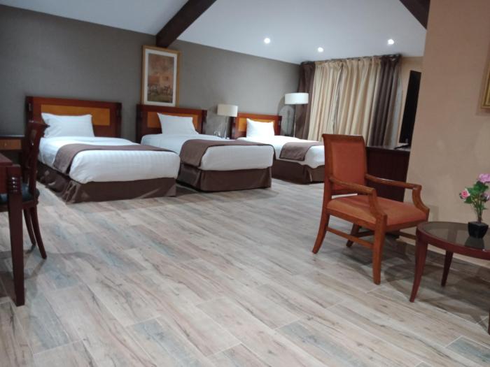 desert inn resort and camp