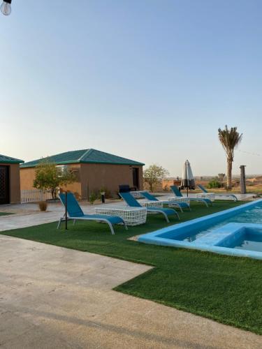 desert inn resort and camp