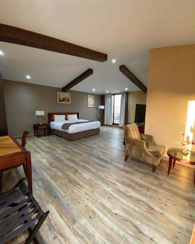 desert inn resort and camp