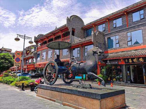 chengdu wenjun courtyard hotel