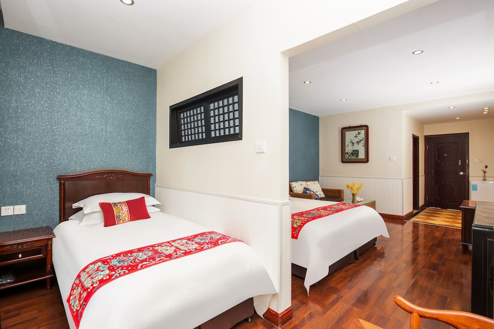 chengdu wenjun courtyard hotel