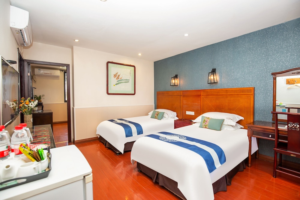 chengdu wenjun courtyard hotel