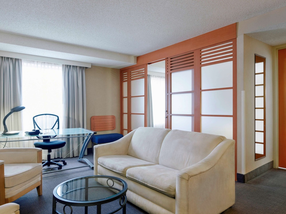 doubletree by hilton ottawa downtown