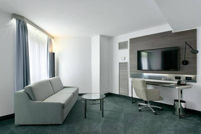 doubletree by hilton ottawa downtown