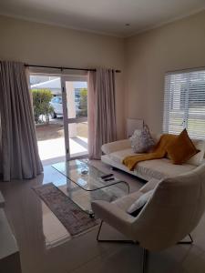 modern executive unit