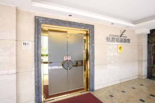 elegance hotel taipei