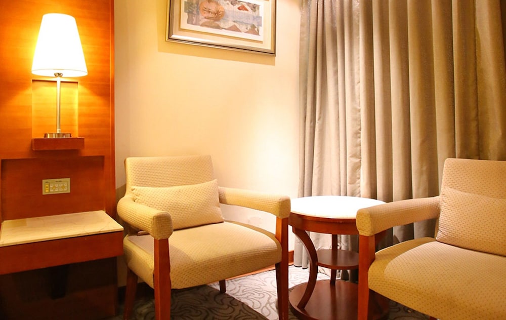 elegance hotel taipei