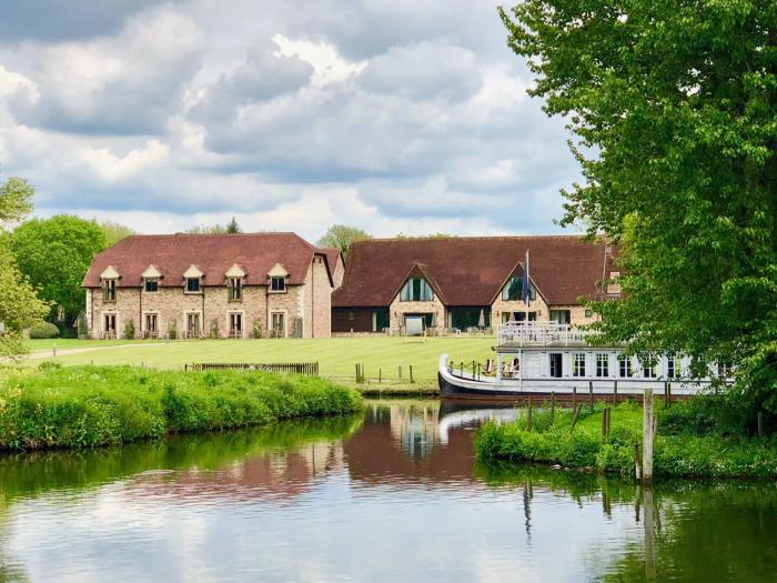 voco oxford thames by ihg