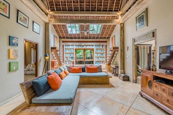 aalaya villa by hombali