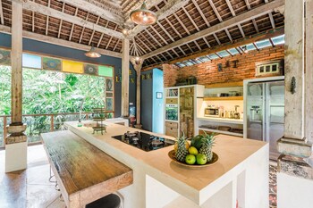 aalaya villa by hombali