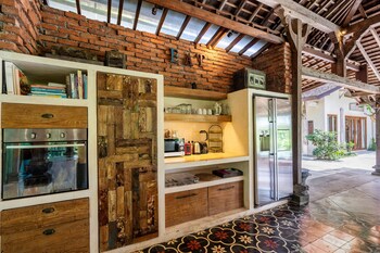 aalaya villa by hombali