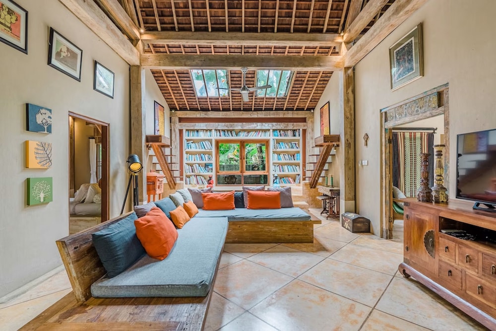 aalaya villa by hombali