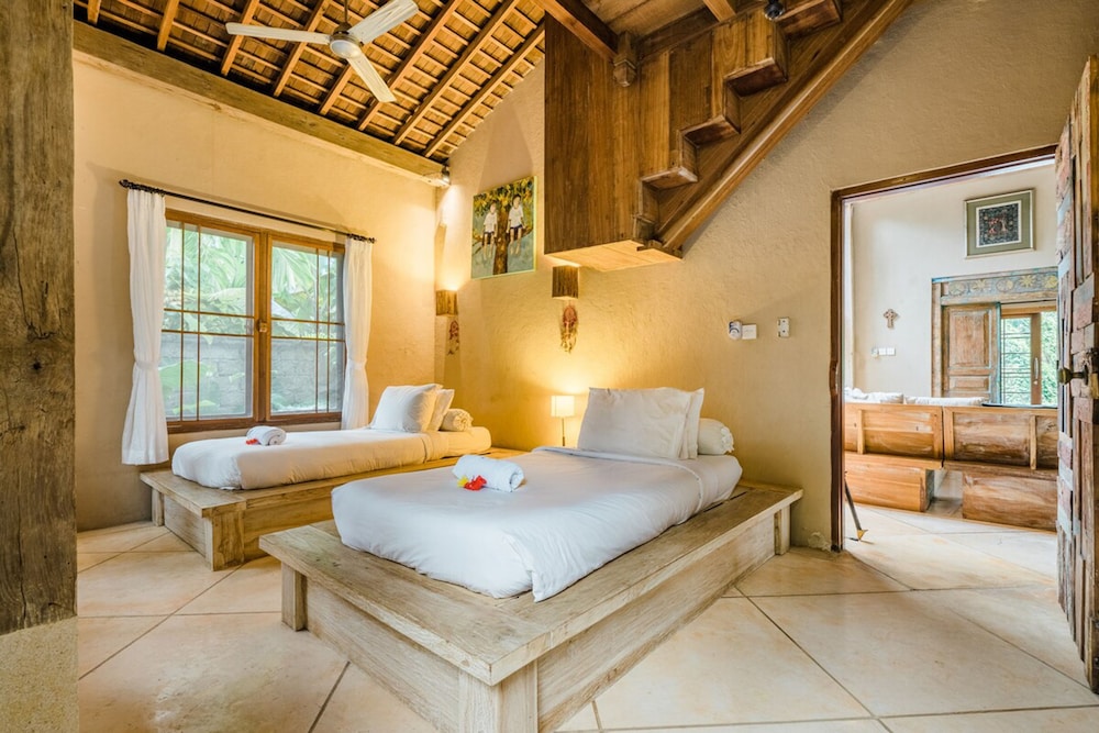 aalaya villa by hombali
