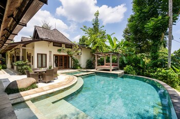 aalaya villa by hombali