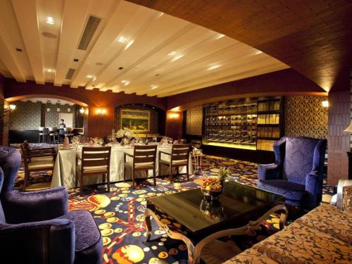 Jiande Peninsula Kaihao Hotel,Near Yueping Park,4 star