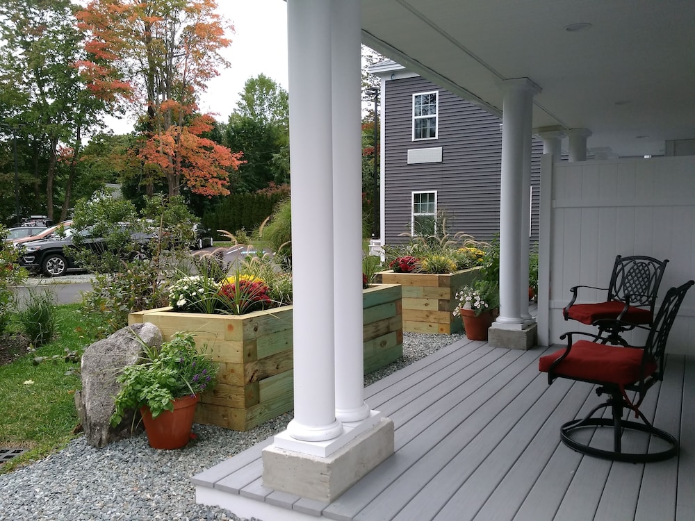 The Inn On Mount Desert,Near Bar Harbor Whale Watching,3 star