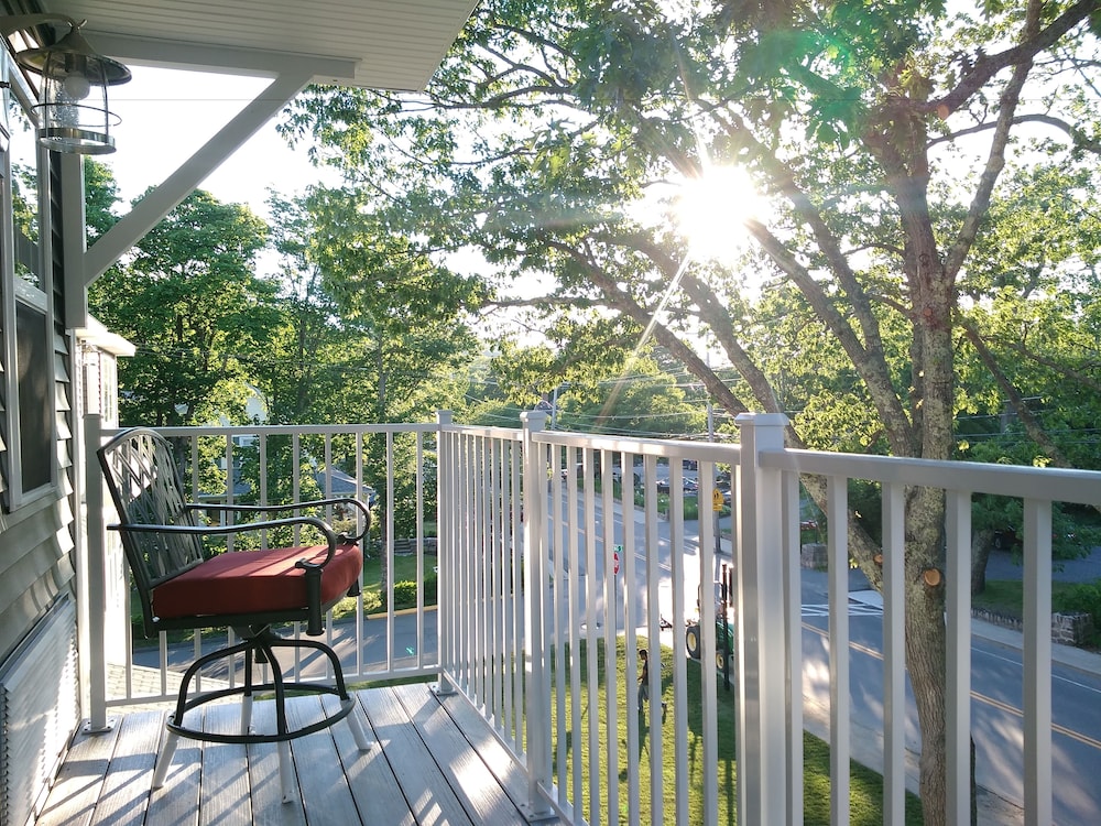The Inn On Mount Desert,Near Bar Harbor Whale Watching,3 star