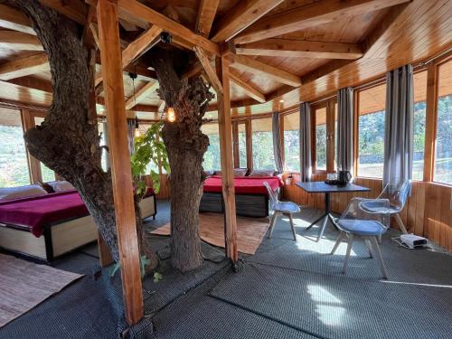 the hidden burrow by whoopers