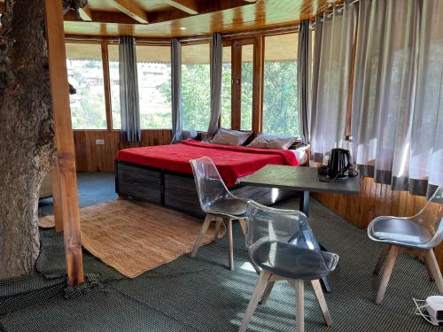 the hidden burrow by whoopers