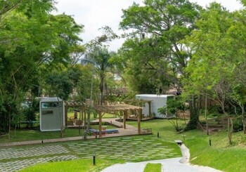 nomades hostel and coworking