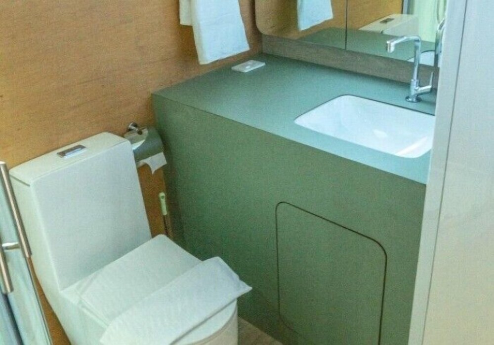 nomades hostel and coworking