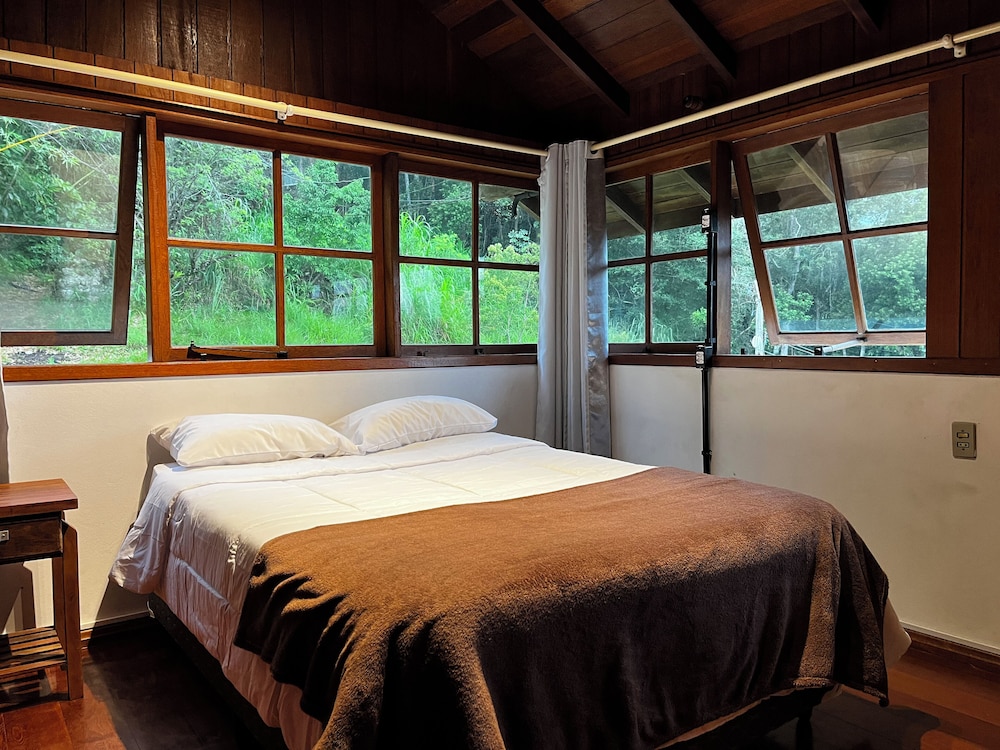 nomades hostel and coworking