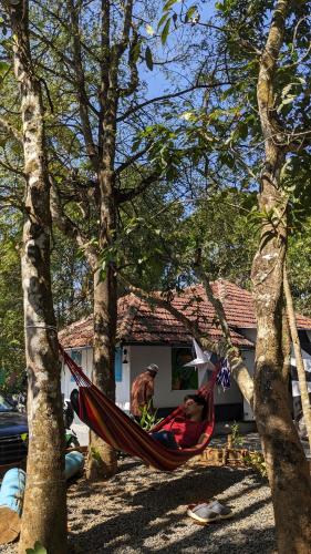 Crossroads Hostel 1957,,3 star