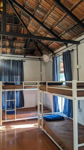 crossroads hostel 1957