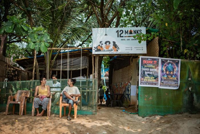 12 monks hostel goa