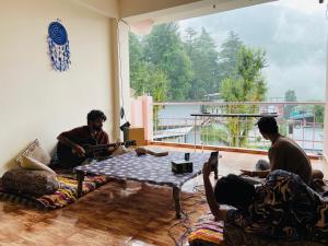 Rahgir Hostel,,3 star