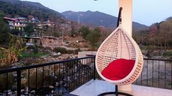 the lost hostels bir landing site