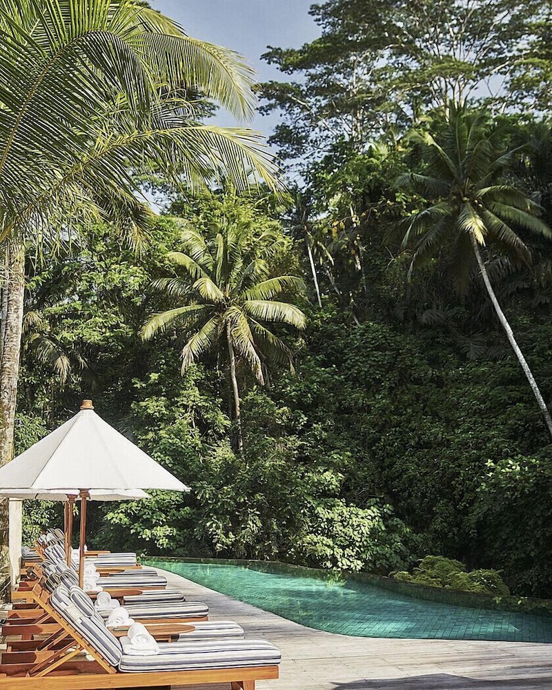 four seasons resort bali at sayan chse certified