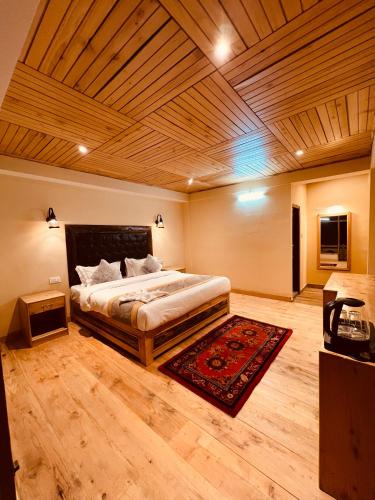 The Country House,,3 star