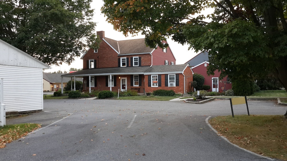 spruce lane lodge and cottages