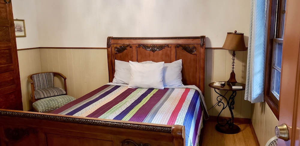 marshalls creek rest motel