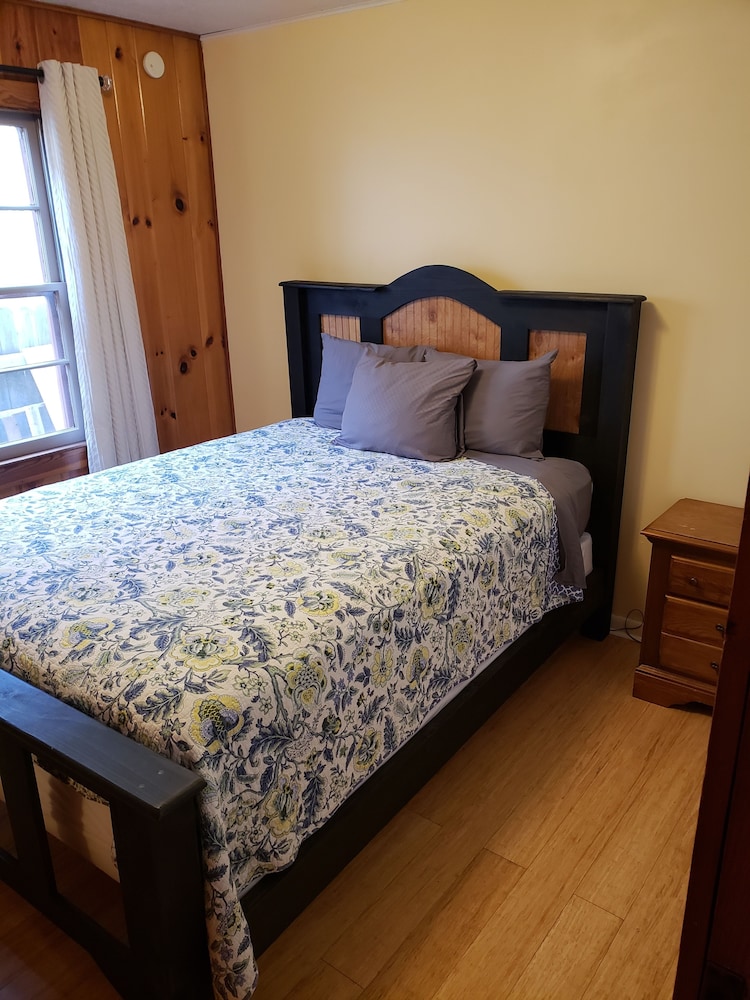 marshalls creek rest motel