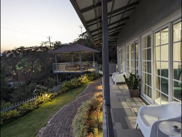 jumbo paradise pawna lake