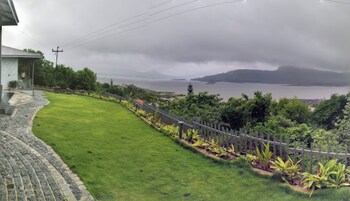 jumbo paradise pawna lake