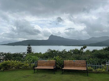 jumbo paradise pawna lake