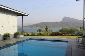 jumbo paradise pawna lake