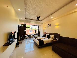 arya resort and spa