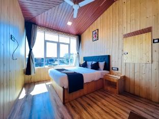 arya resort and spa