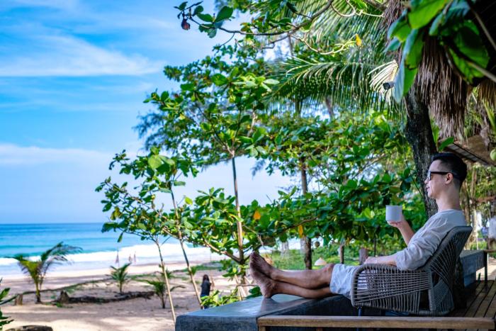 sealord naithon beachfront villa